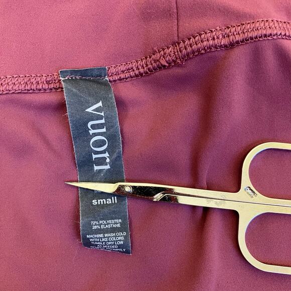 Vuori Sz S Rib Studio Short 6” High Rise Biker Shorts Dusty Mauve Stretchy Soft - Picture 12 of 15